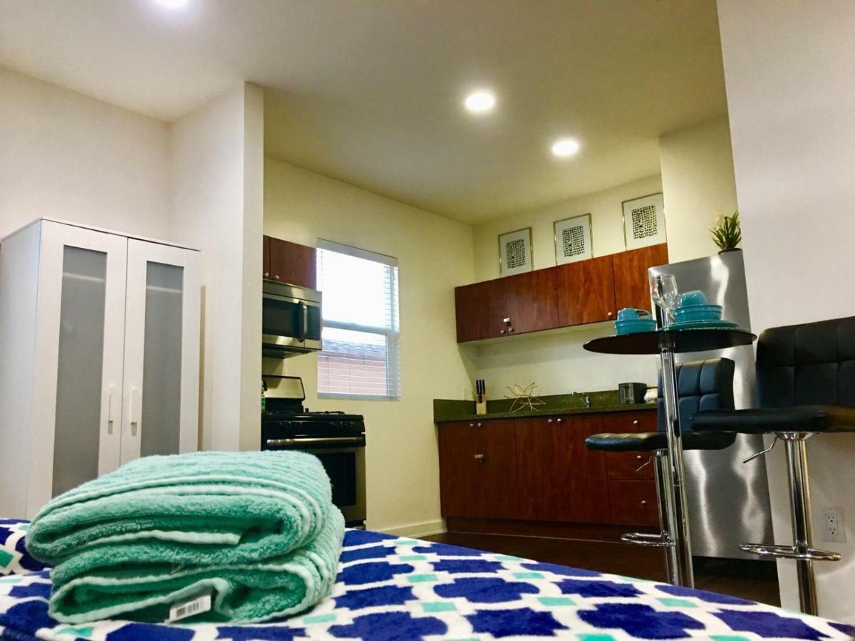 Cozy Getaway Studio In Hollywood Area Apartment Los Angeles Bagian luar foto